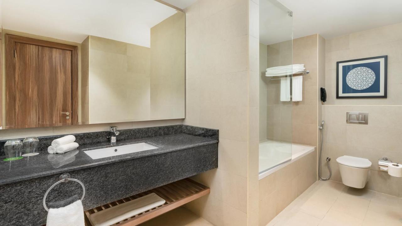 Holiday Inn & Suites Al Jubail By Ihg Al Fanatir Εξωτερικό φωτογραφία