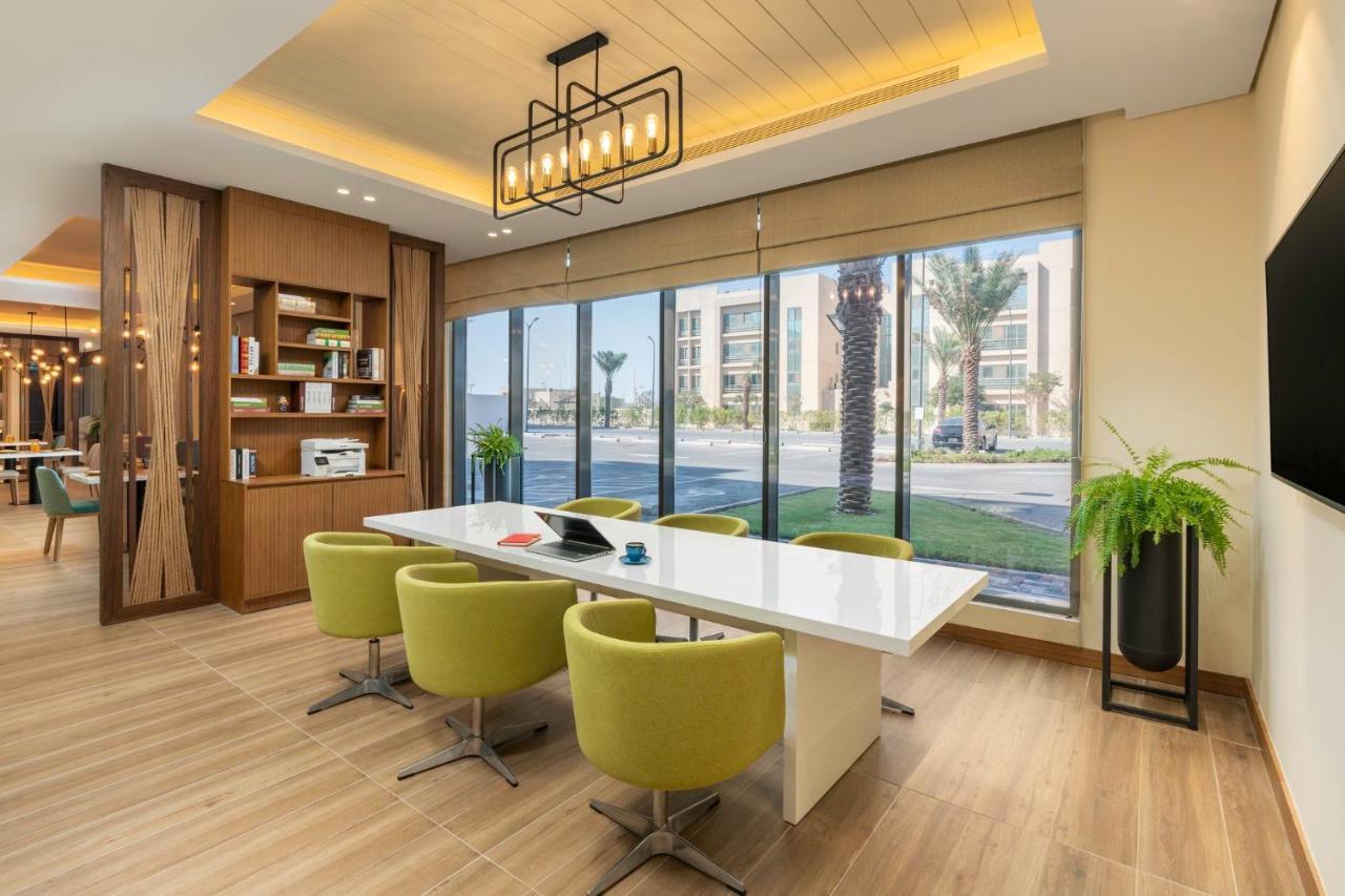 Holiday Inn & Suites Al Jubail By Ihg Al Fanatir Εξωτερικό φωτογραφία